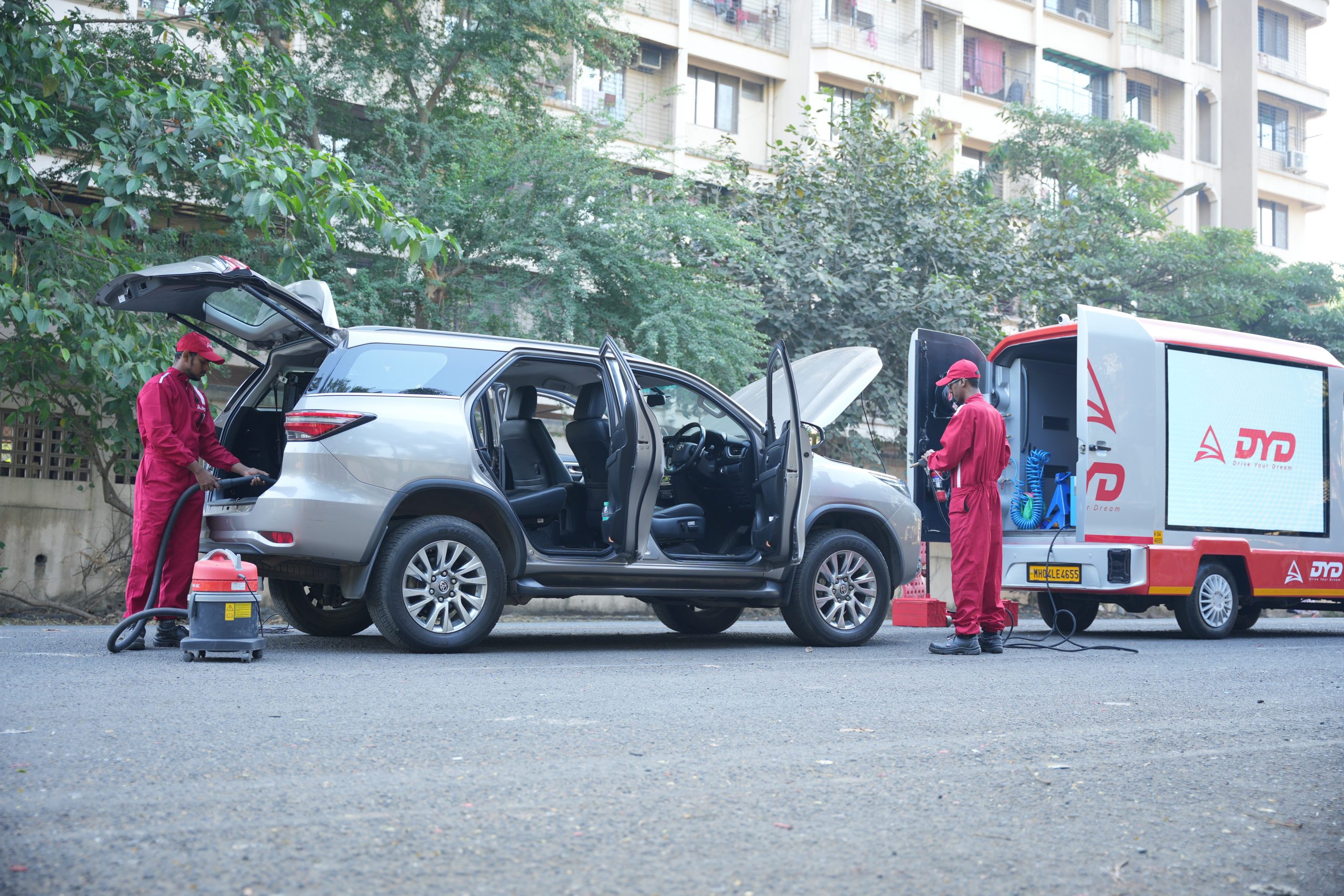 21 Service Checkpoints in just 60 Minutes: New-Age Car Servicing